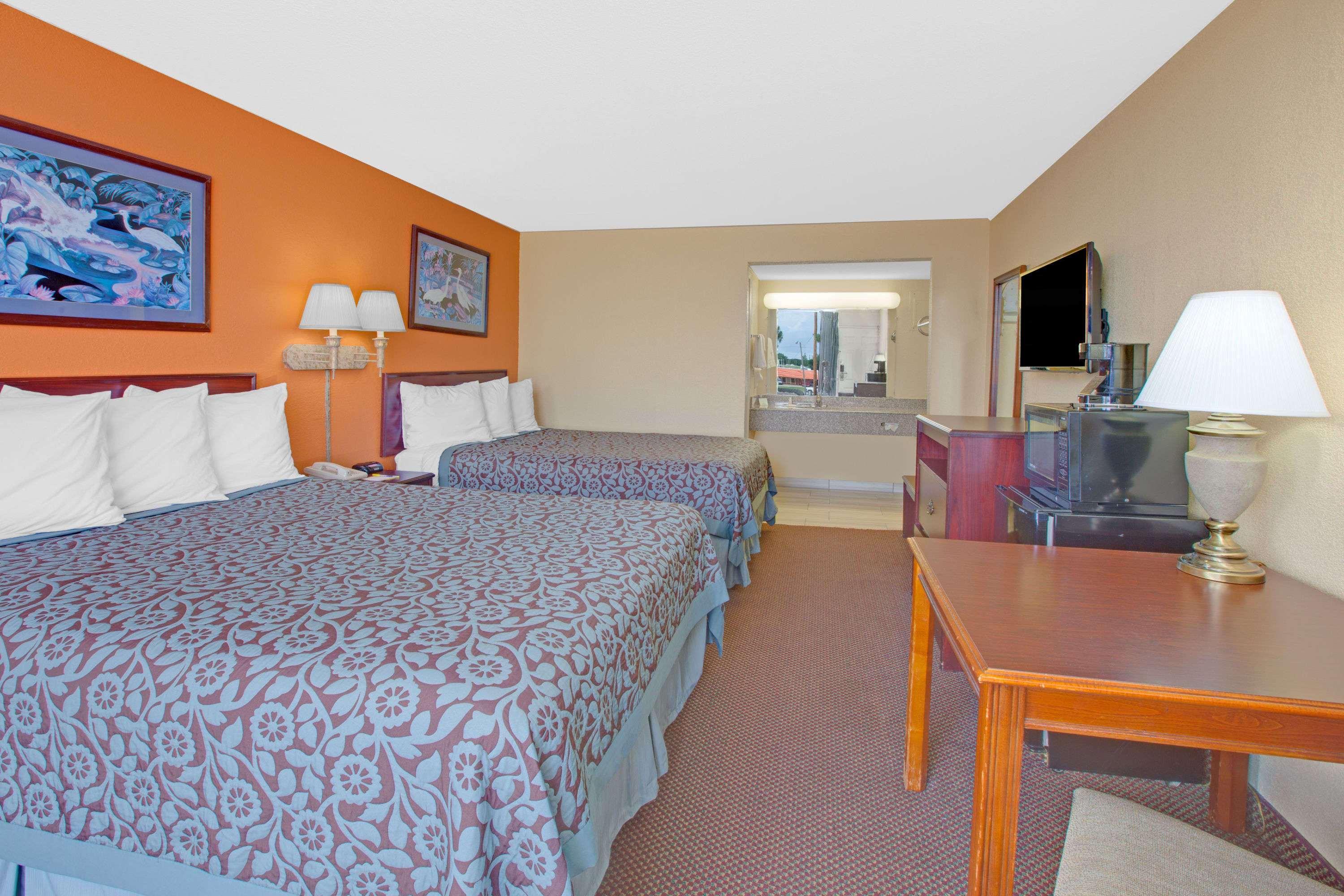Days Inn By Wyndham Okemah מראה חיצוני תמונה
